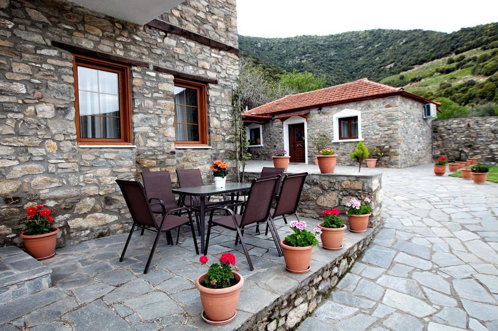Traditional Apartments Tsikrikonis Mirtofiton Exterior photo